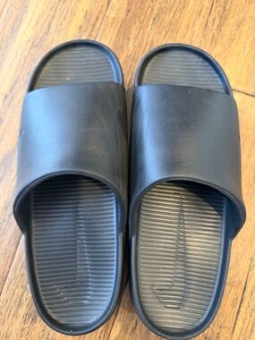 Nike Black Slip-On Slide Sandals